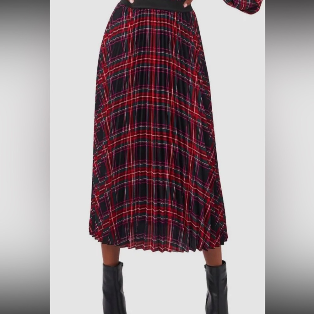 Riley and Rae pleated plaid red midi skirt